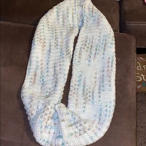 pink/ purple/ blue/ cream Free State looped scarf